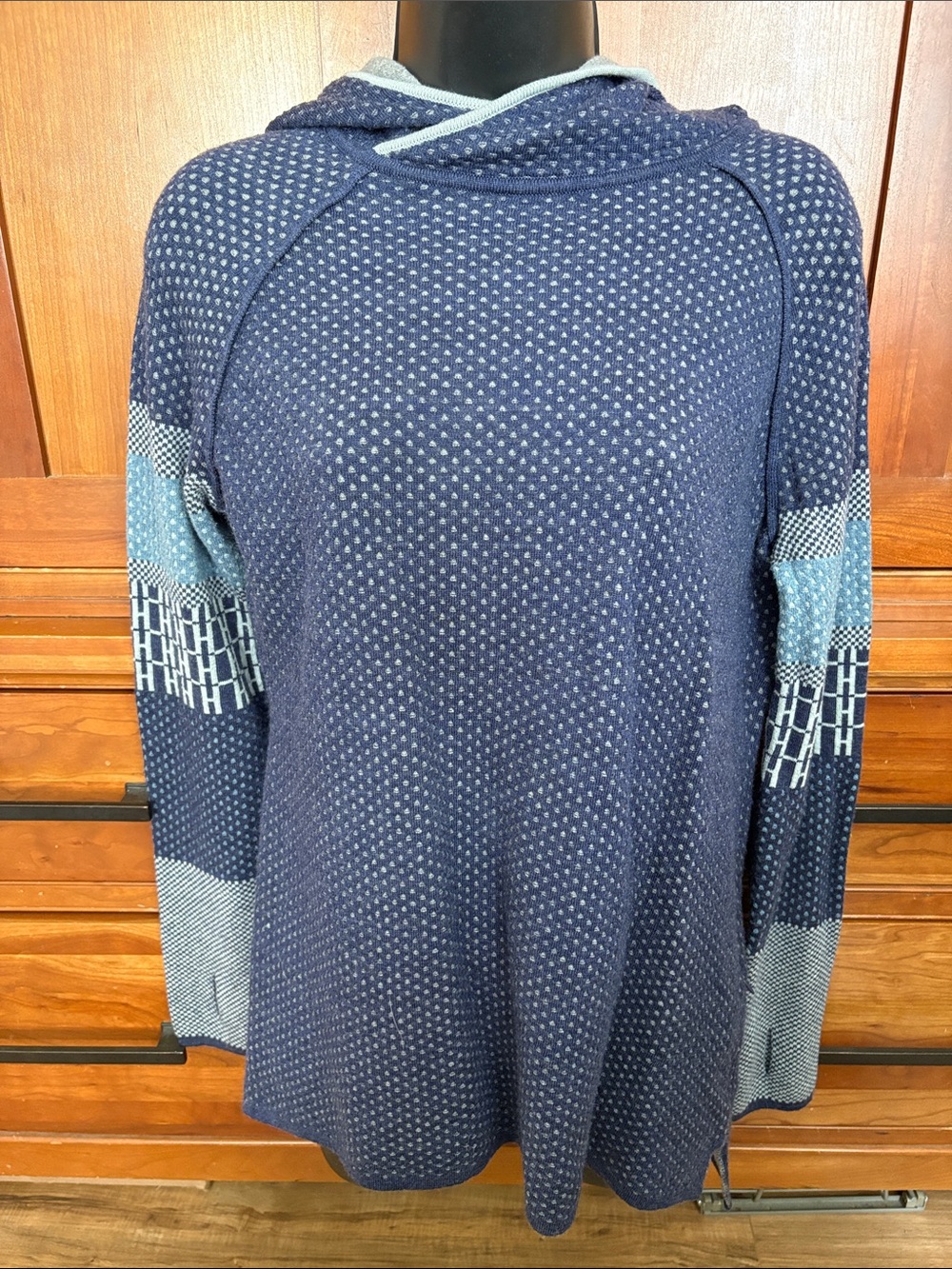 Krimson Klover Title Nine Mover Maker Tunic Sweater Blue Merino silk hoodie